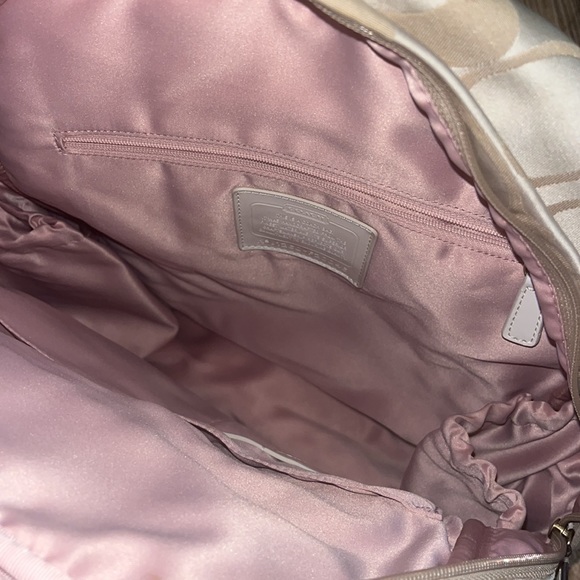 🌺 🤍 ☠️• CoACh x PoPpy x OG Vibes •🤍🌺☠️ - Picture 9 of 14